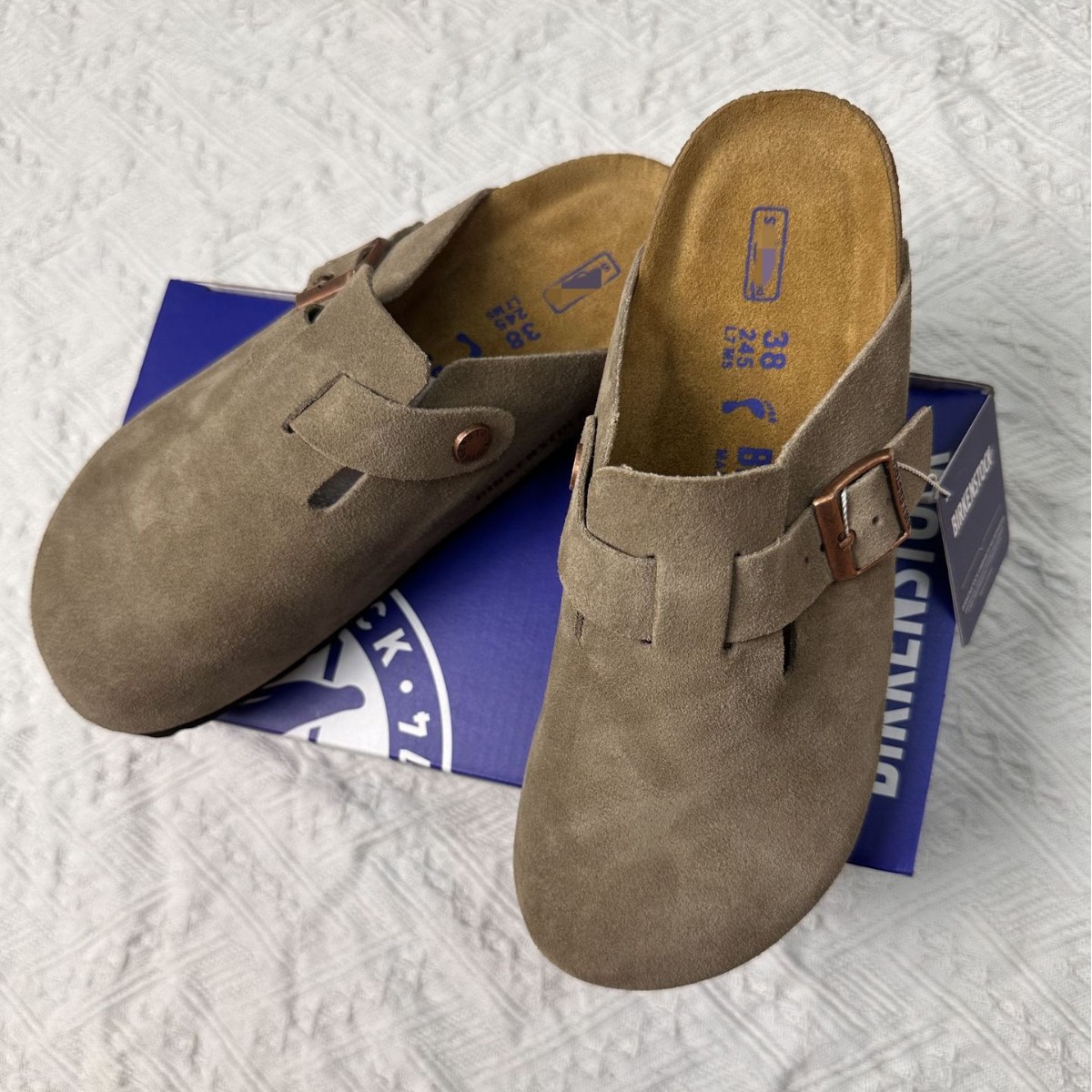 clogs